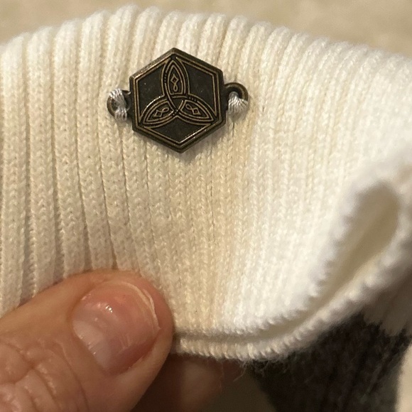 Fade By BKE Buckle Knit Short White and grey stripe NWOT sweater S w♥️75 - Picture 4 of 10